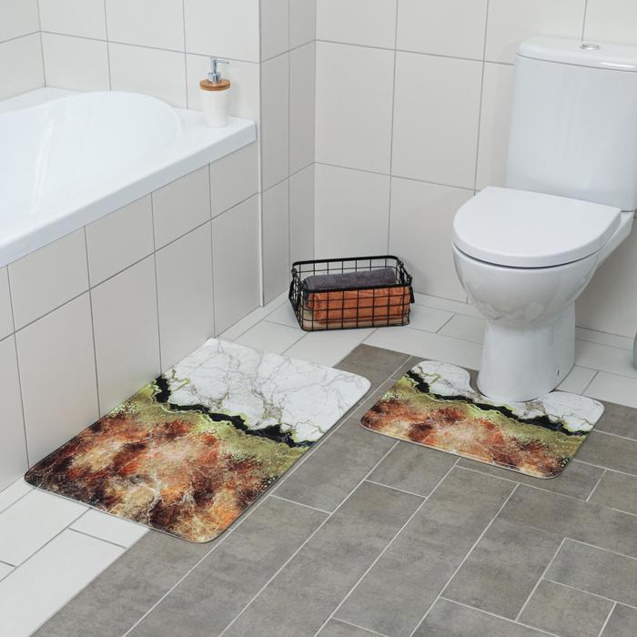Набор ковриков для ванны и туалета Доляна «Мрамор», 2 шт: 79×50, 50×39 см, цвет коричнево-белый